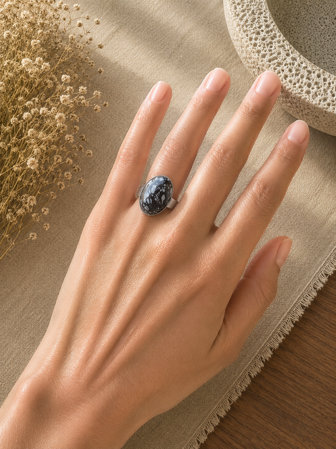 Bague Ovale Classique Obsidienne Flocon de Neige