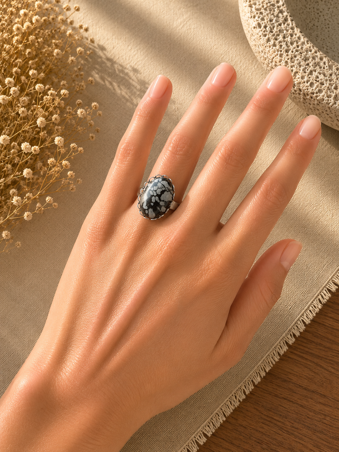 Bague Ovale Dentelée Obsidienne Flocon de Neige