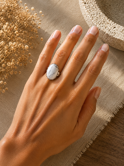 Bague Ovale Dentelée Howlite